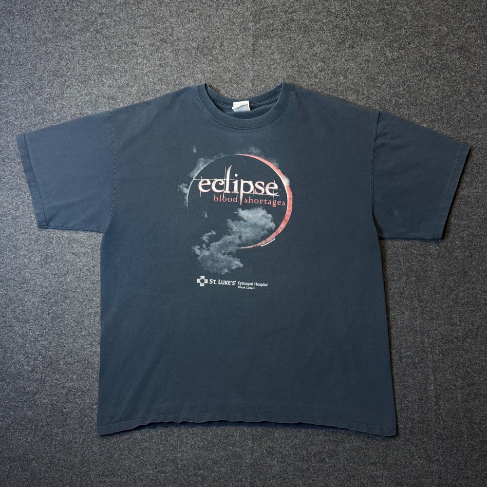 Vintage Twilight T-Shirt Mens XL Navy Eclipse Blood Shortages St Lukes Graphic